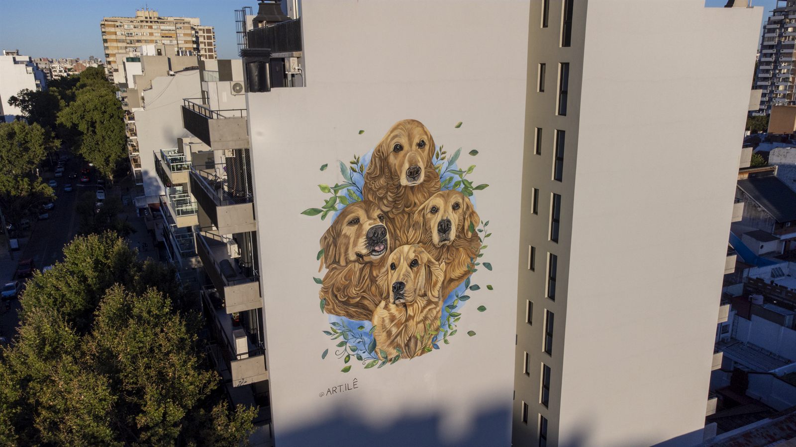 Mural Tres Muy Golden, Beiró 3550